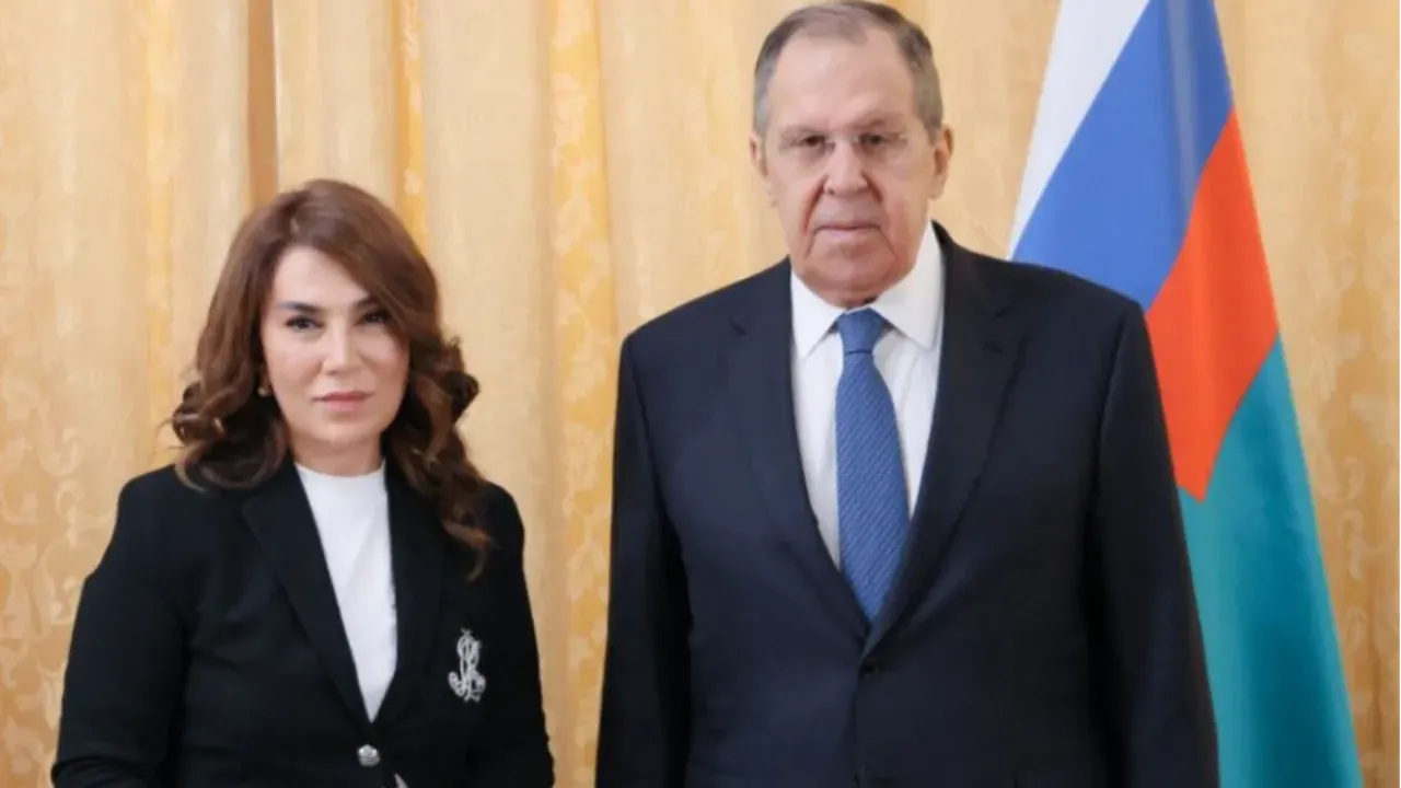 Lavrov, yılın röportajını Türkiye gazetesine verdi