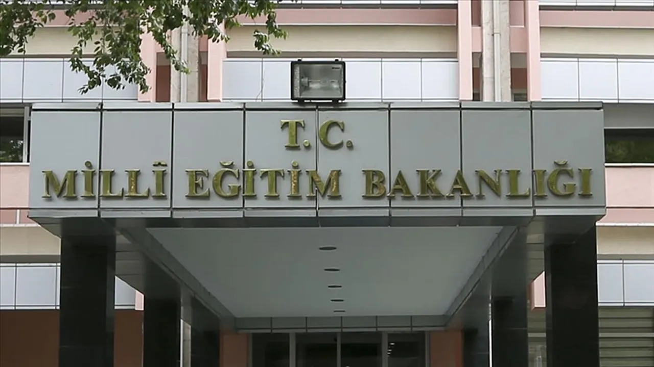 MEB’den ‘Alman bankasından kredi alındı’ iddiasına yalanlama: Gerçek değil