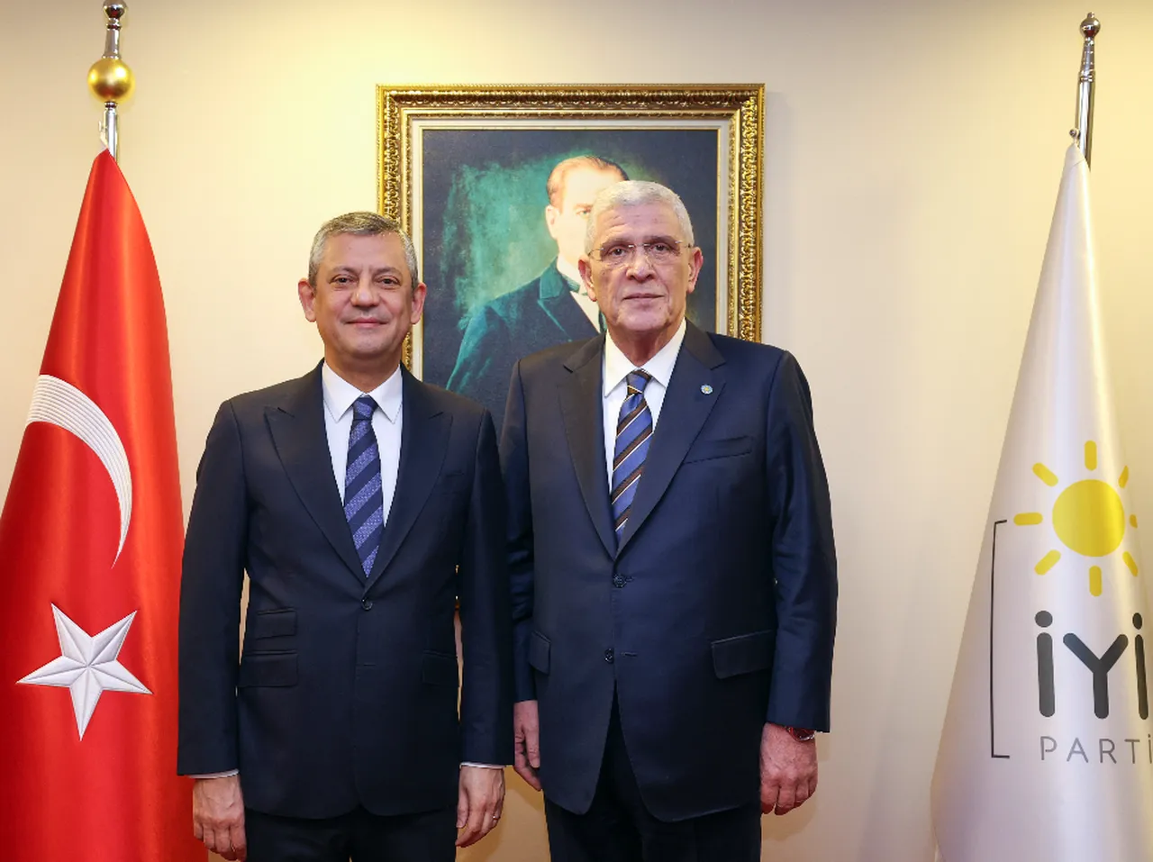 Müsavat Dervişoğlu’ndan CHP liderine 'Dem' uyarısı: Mayınlara ortak olmayın