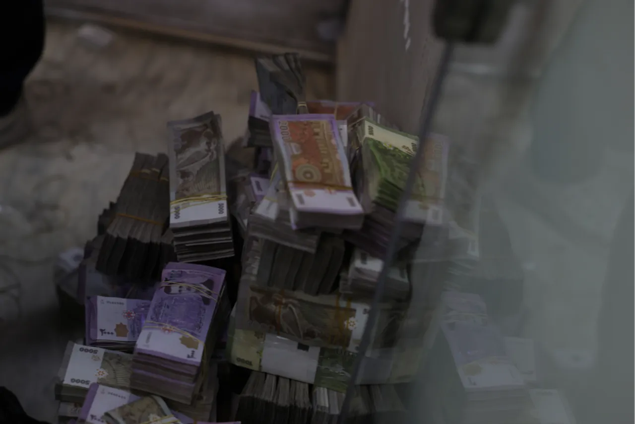 200 dolar 1 kilo ediyordu! Cebe sığmayan paralar gitti, yeni Suriye lirası geldi