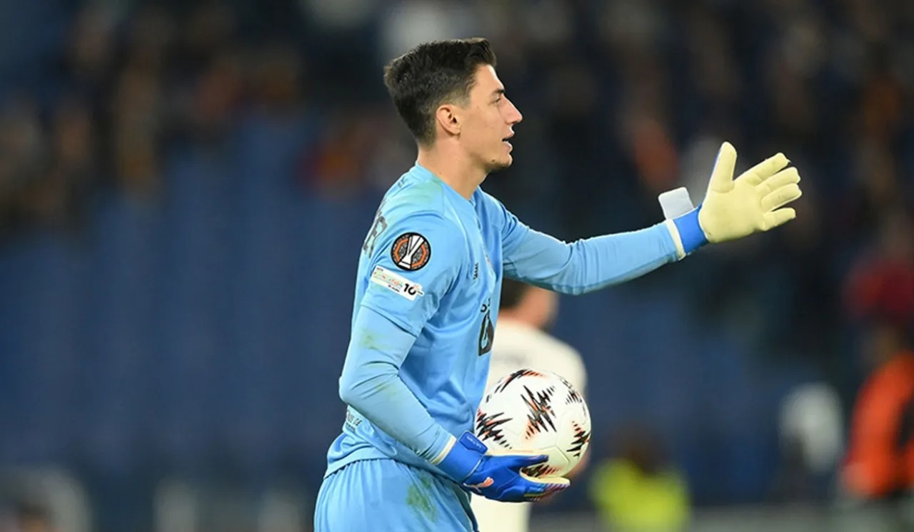 Berke Özer, Lille'de ayın oyuncusu seçildi