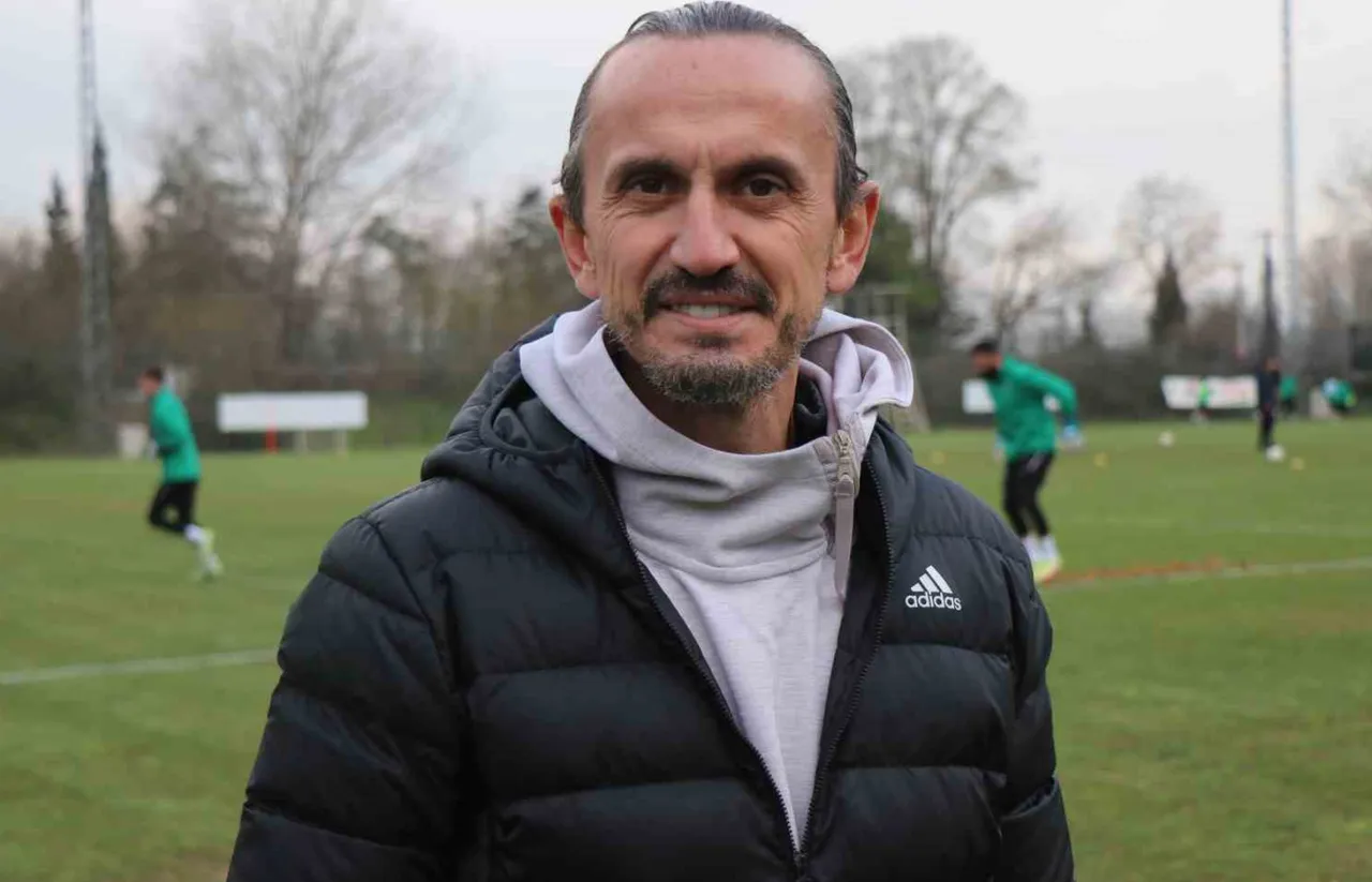 Fenerbahçe'ye yıllar sonra döndü: Tuncay Şanlı'nın ardından bir efsane daha