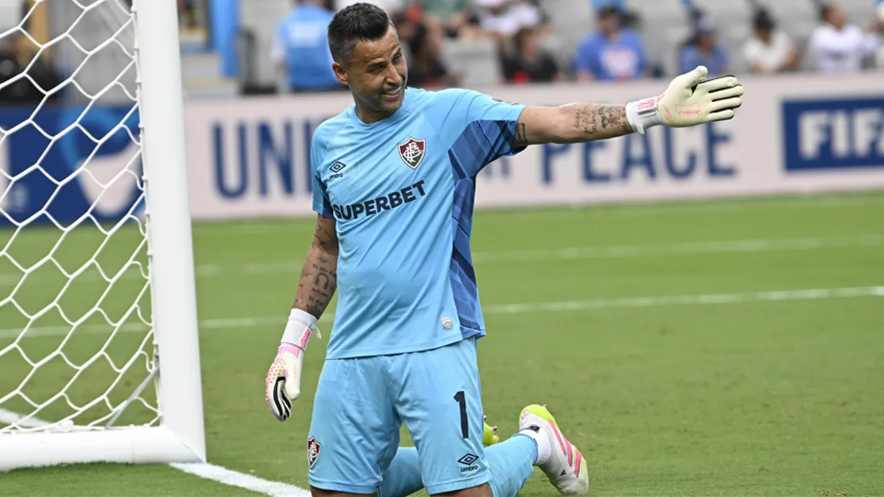 Fluminense duyurdu: 45 yaşındaki kaleci Fabio'ya yeni sözleşme