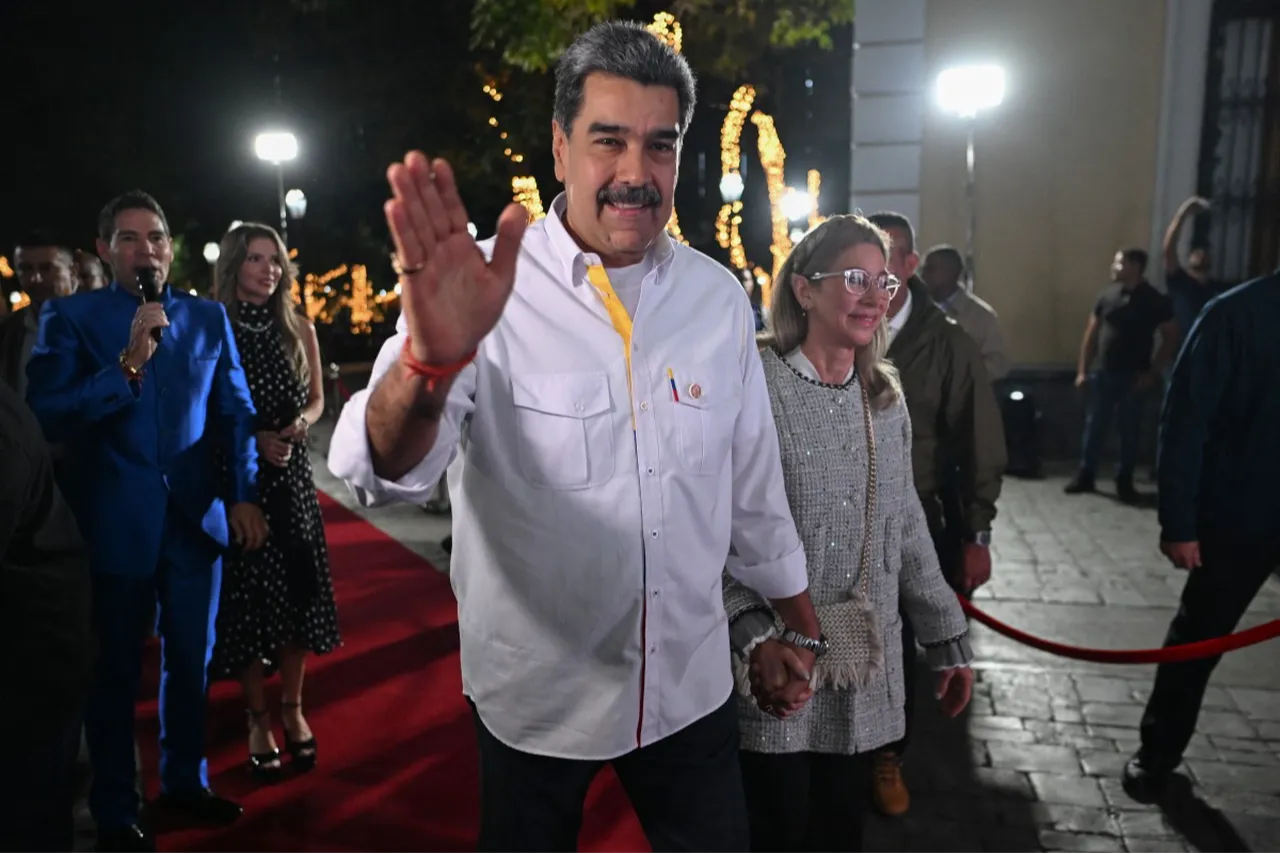 Maduro ve eşine gece yarısı operasyonu: Yatak odasından sürüklenerek çıkarıldılar!