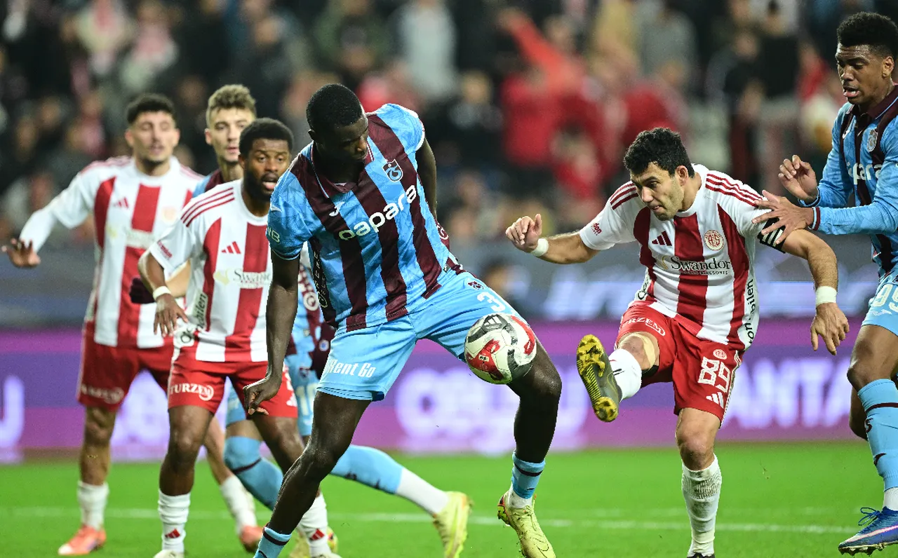 Antalya'da kazanan yok! Trabzonspor 1 puana razı oldu