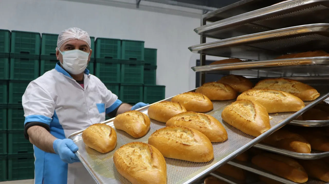 Belediyeden indirim! Ekmek ramazan boyunca 6 liraya satılacak