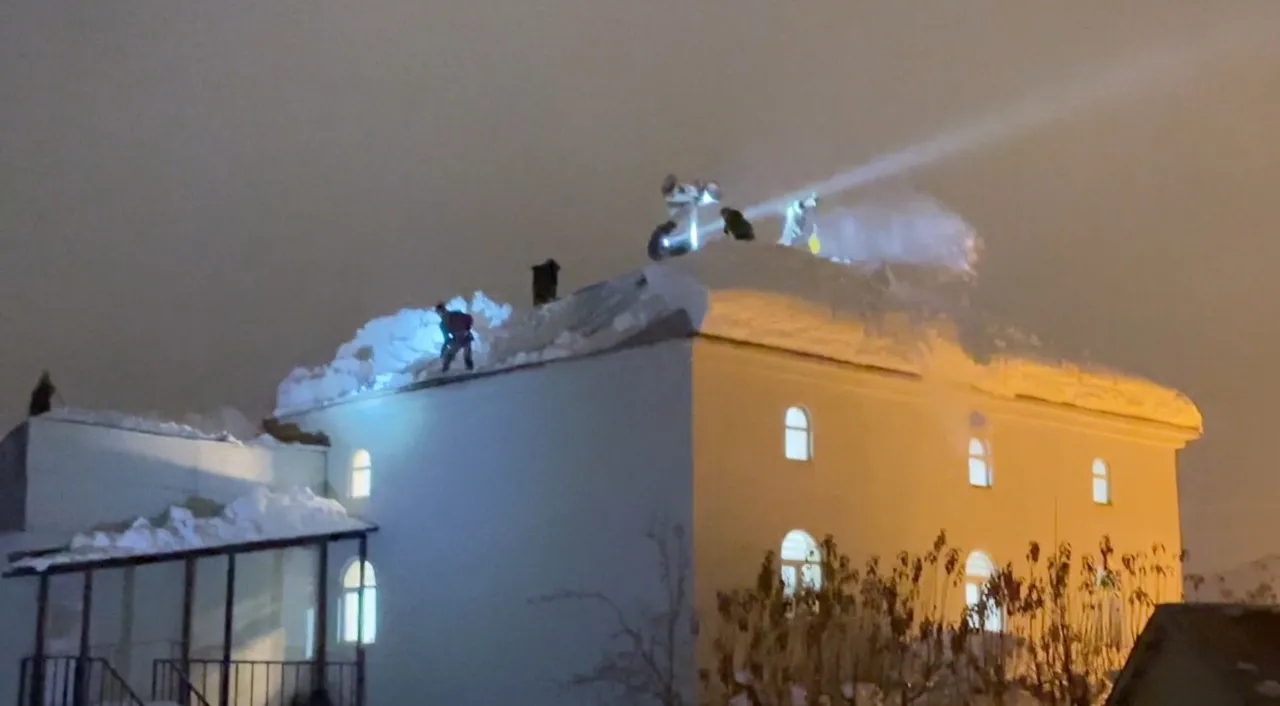 Deprem sandılar, gerçek başka çıktı! İmam çağrı yaptı, kazmasını alan köylü koştu