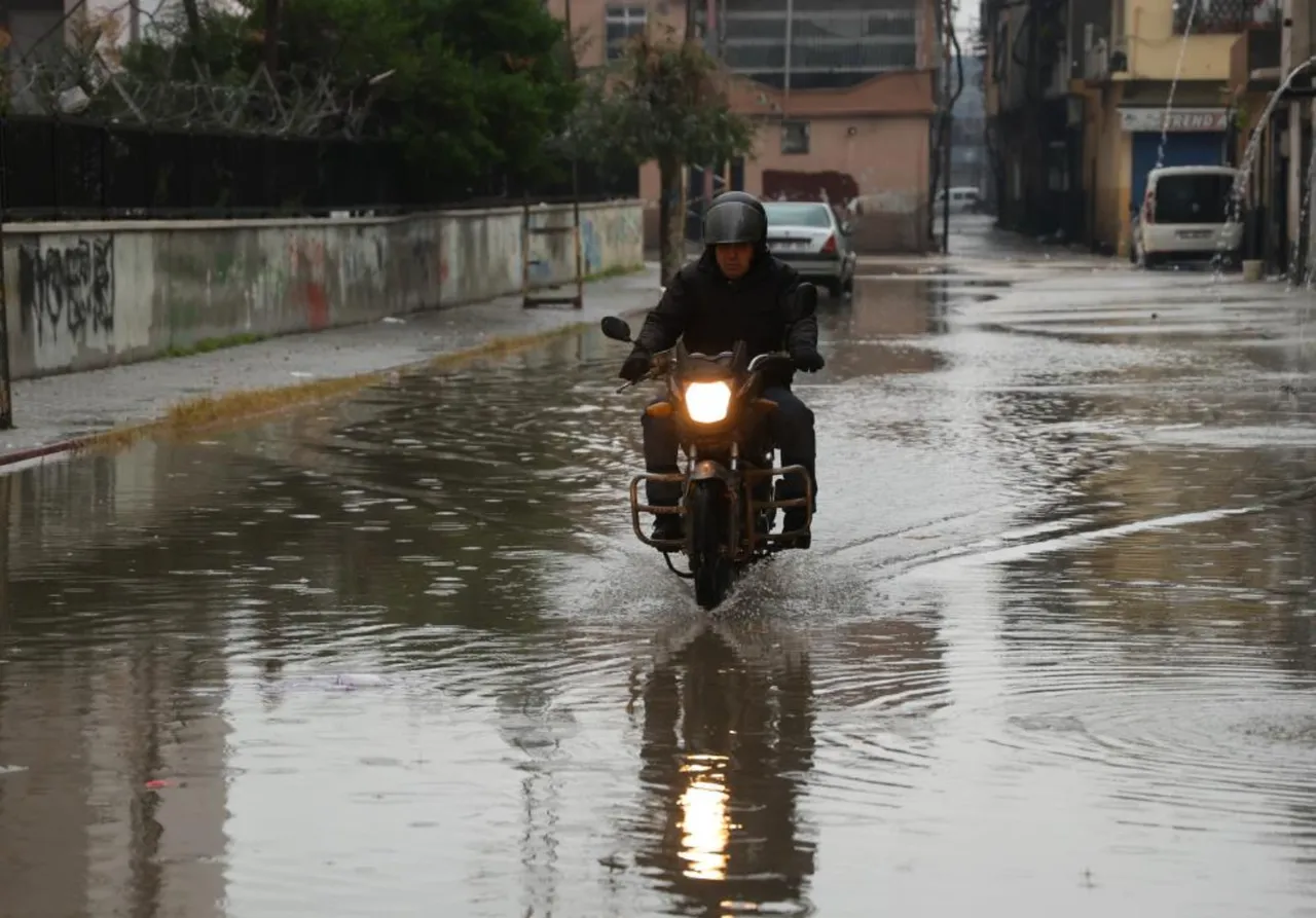 Gece başladı, sabah sel vurdu! Meteoroloji'nin uyardığı kent göle döndü