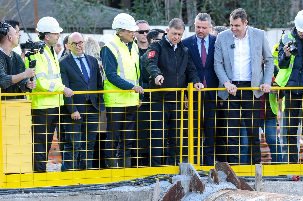 İzmir Buca metrosunda beklenen gün! 2027de tamamlanacak, günde 400 bin yolcu taşıyacak