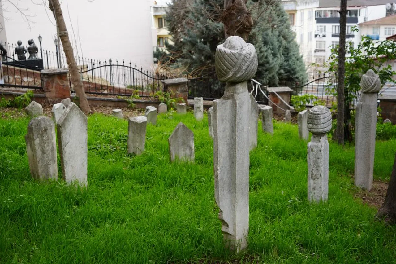 395 yıldır depremlere direniyor! 'Yumurta parasıyla' yapılan cami restorasyona alındı