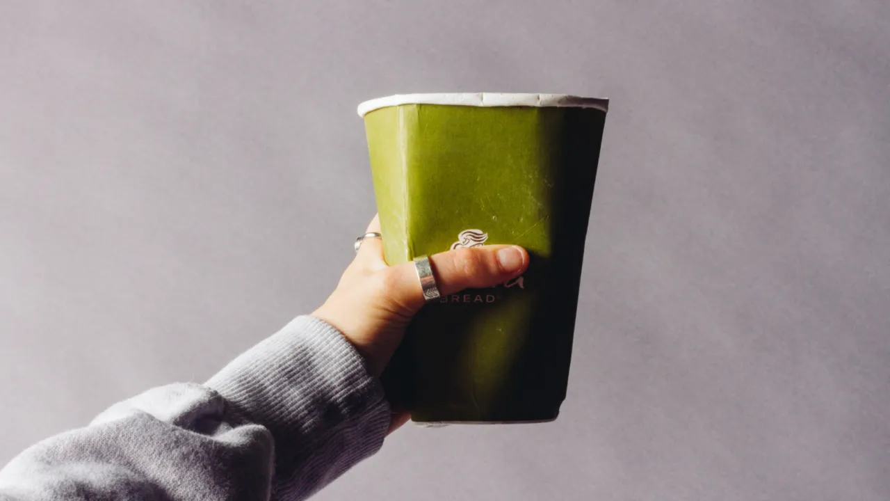 Bağırsak sağlığının kilidi içtiklerimizde! Uzmanlar uyarıyor: Bu 7 içecekten uzak durun