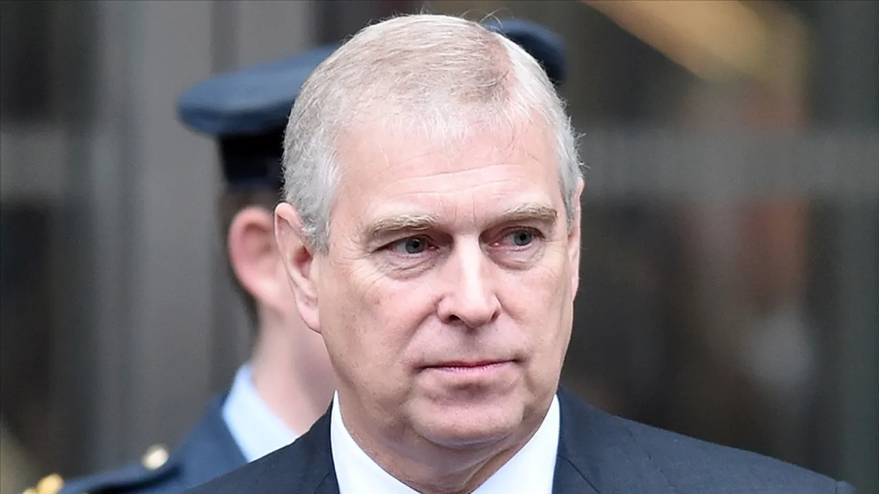 Epstein ile olan ilişkisi yeniden gündemde! Prens Andrew kimdir?