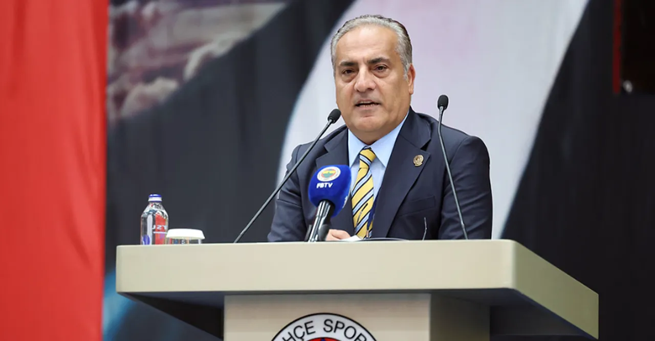 Fenerbahçe Genel Sekreteri Orhan Demirel konuşma yaptı