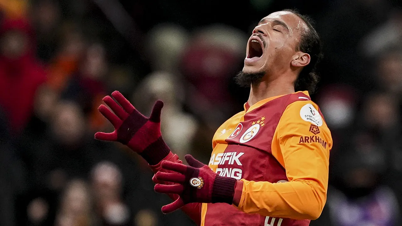 Galatasaray'da Leroy Sane'den kötü haber