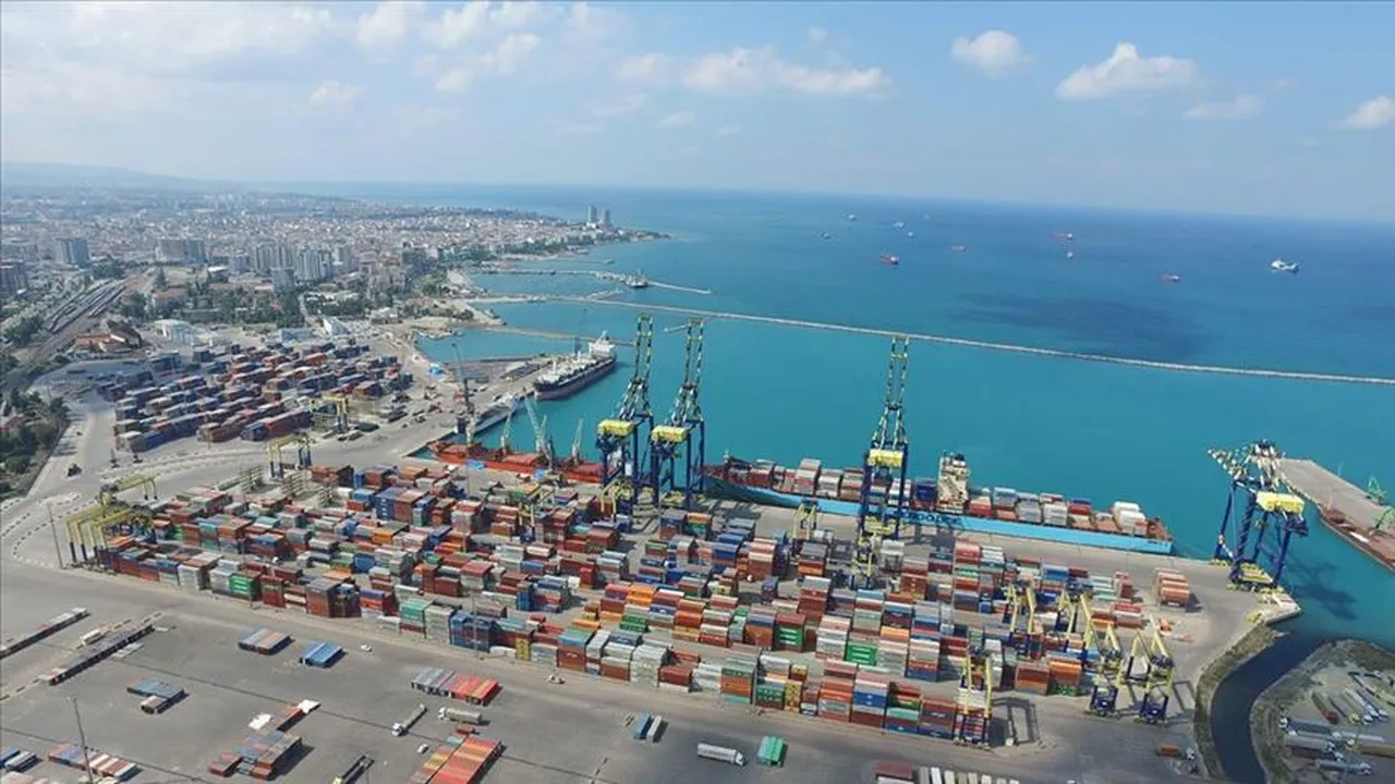 Limanlarda Cumhuriyet rekoru kırıldı! 553 milyon tonu aştı