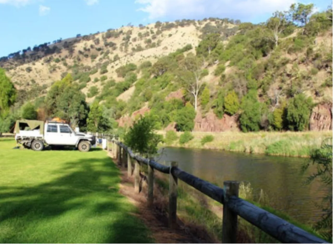 Nüfusu beş, fiyatı milyonlarca dolar! Dünyanın en küçük kasabası insanlarıyla birlikte satışa çıkarıldı