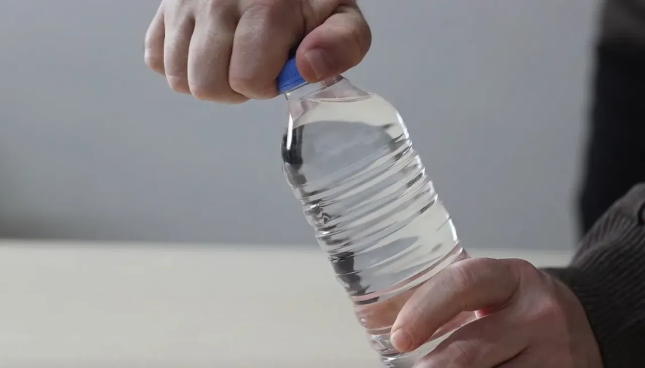 Tüketici hakem heyetine saç baş yolduran başvurular!  Şişenin kapağını açamadım fabrika kapatılsın