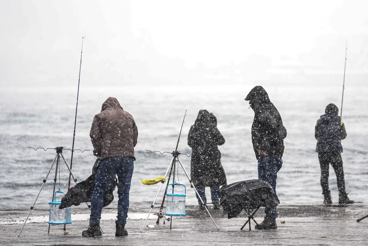 AKOM net tarih verdi! İstanbul’da yeni kar yağışı ne zaman? Sıcaklık 1 dereceye düşecek