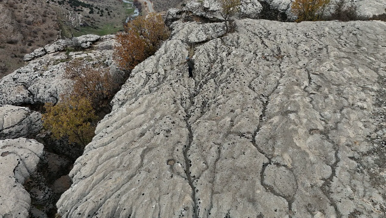 Diyarbakır’da kayaların arasında ‘Orta Doğu hazinesi’, 20 bin yıl sonra ortaya çıktı