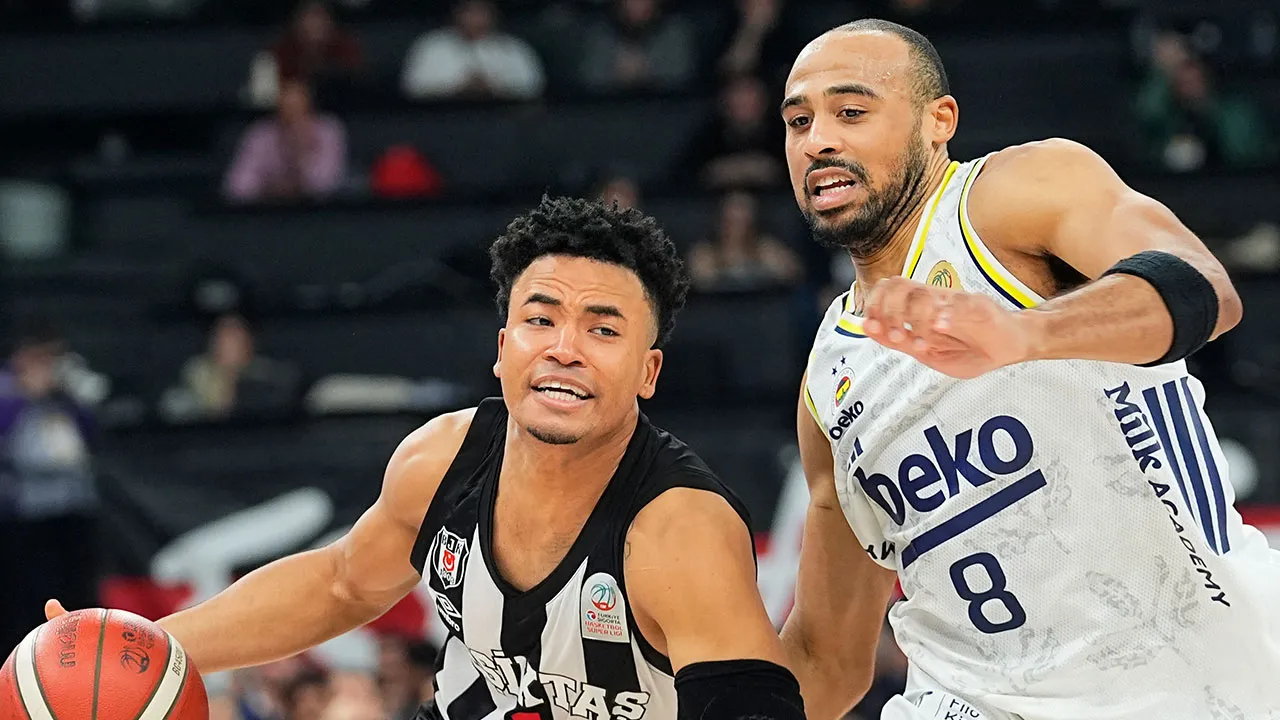 Fenerbahçe derbide Beşiktaş'ı farklı devirdi!