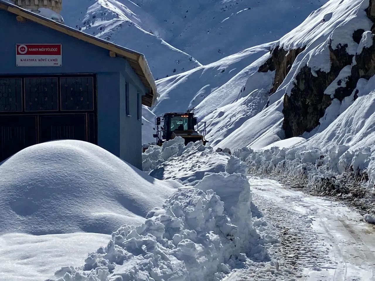 Kar kalınlığının en fazla olduğu kayak merkezi belli oldu! Tam 210 santimetre ölçüldü