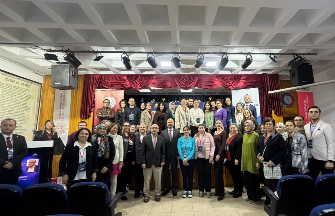 Maarif modelinde bir ilk! Eğitimciler yeni sistemi  Kuantum bakışı yla ele aldı