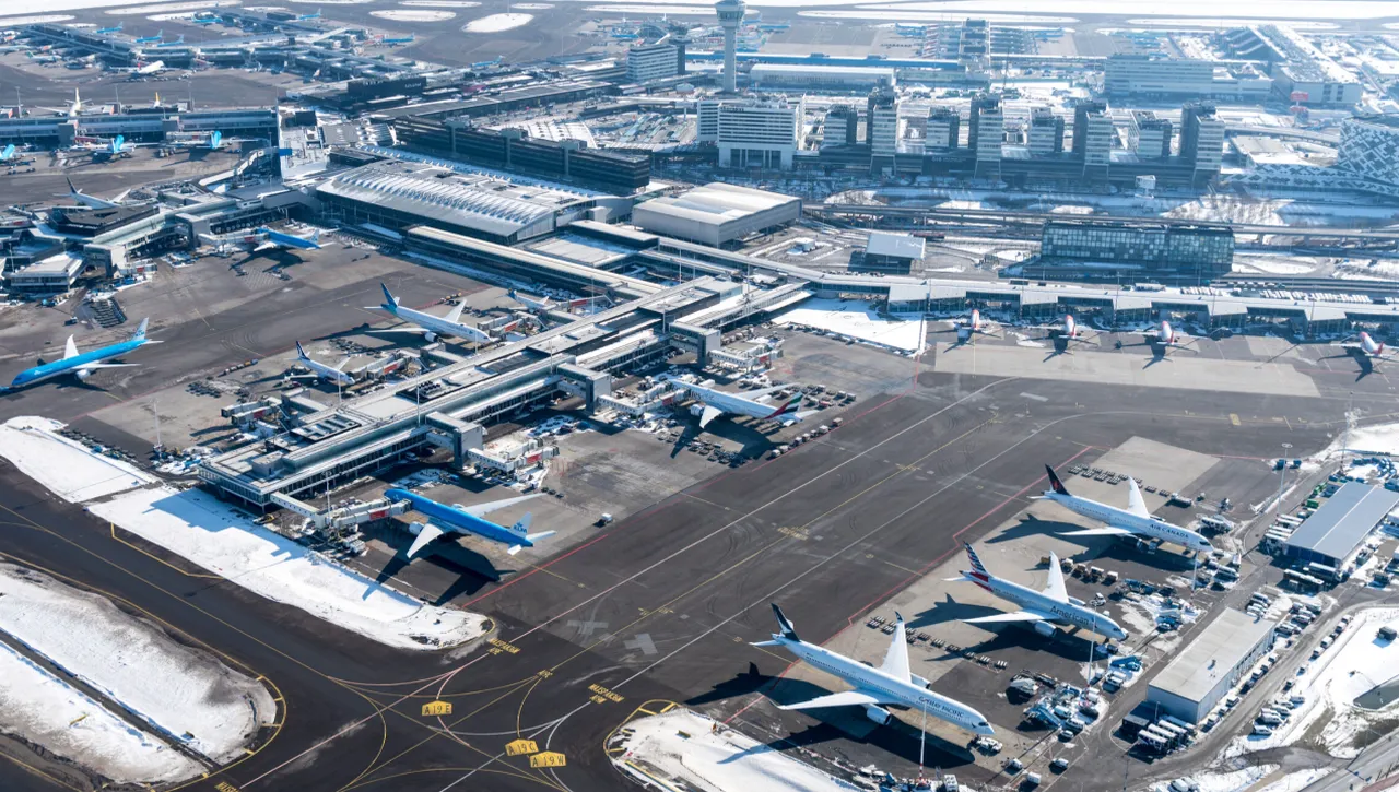 Yunanistan hava sahası kapandı!