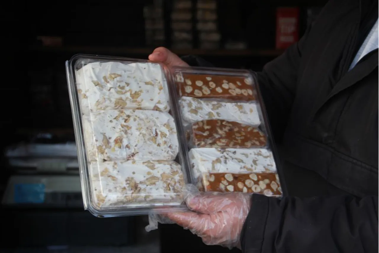 Perşembe cevizli helva