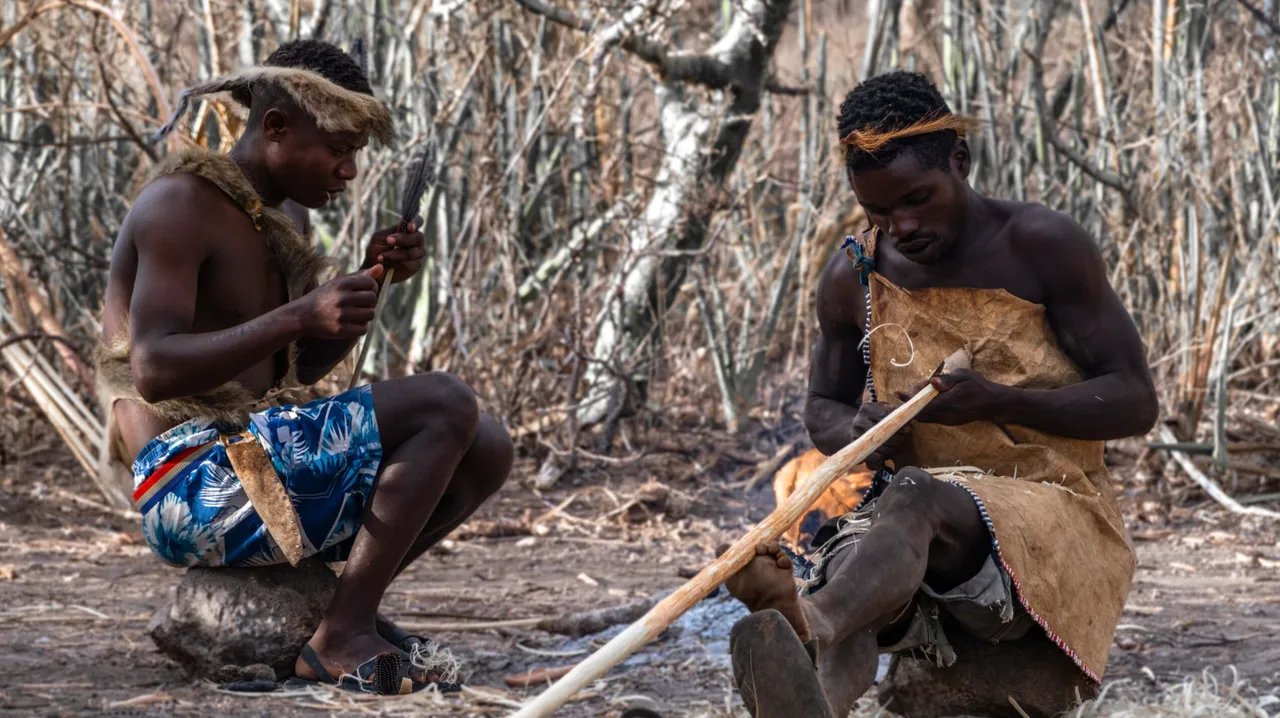 Yaşamak için öldürüyorlar! 50 bin yıldır değişmeyen yeryüzünün en ilkel kabilesi