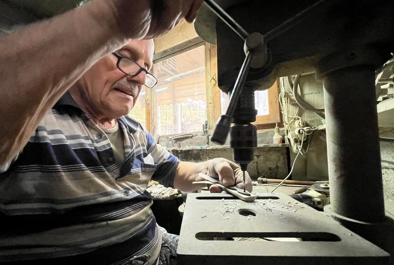 Bu mesleği yapan 2 kişi kaldı! 72 yıl önce başladı, günde 6 bin TL kazanıyor 