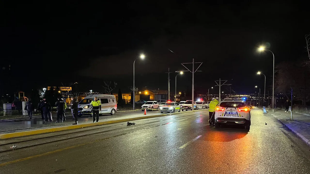 Eskişehirdeki kazada korkunç detay! 3 genci ezerek öldüren sürücü yakalandı