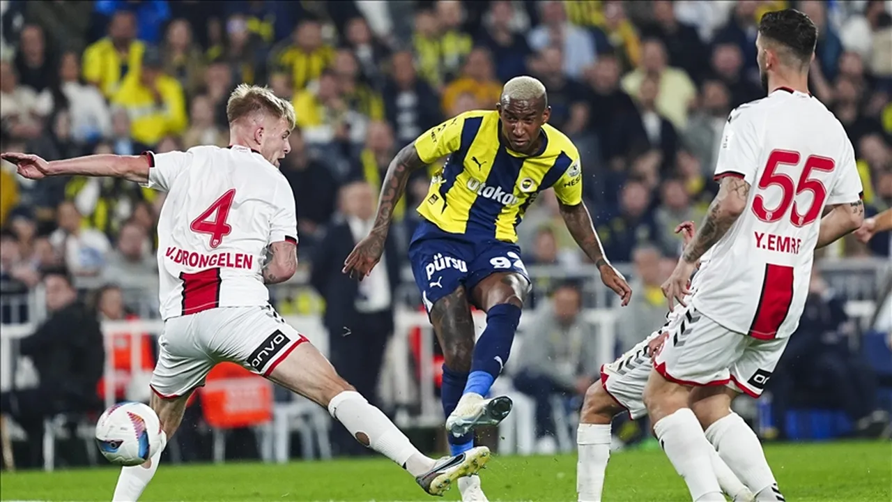 Fenerbahçe-Samsunspor kupa maçı ne zaman, hangi kanalda? Yarı Final Adanada oynanacak!
