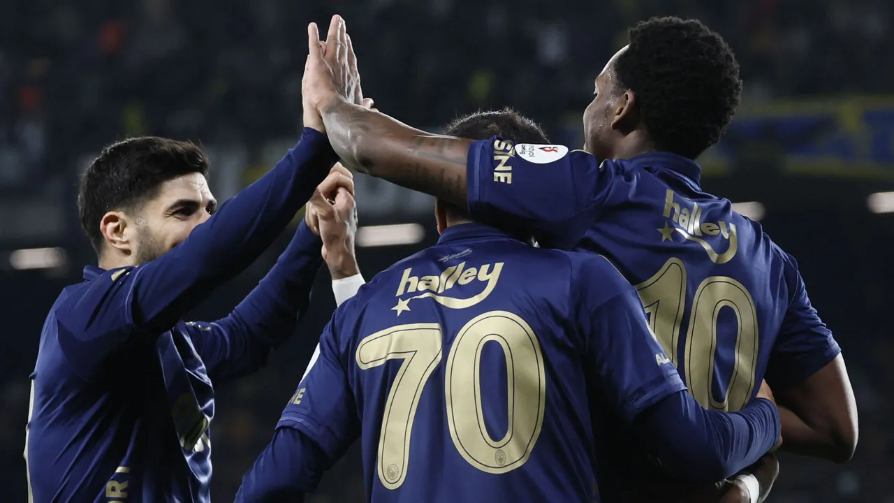 Fenerbahçe ve Samsunspor kafileleri Adana'da