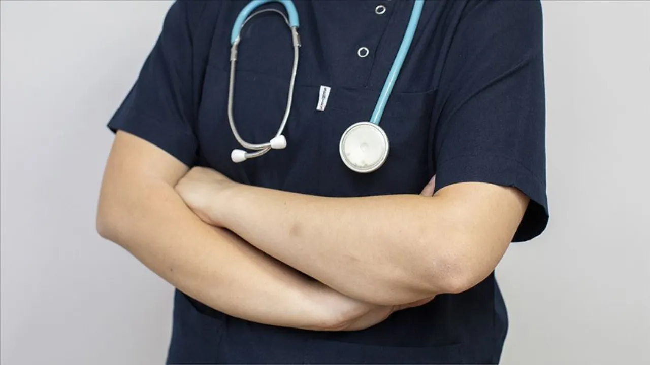 Gözler doktor maaşlarına yapılacak zam oranında!  2026 doktor maaşları ne kadar olacak?