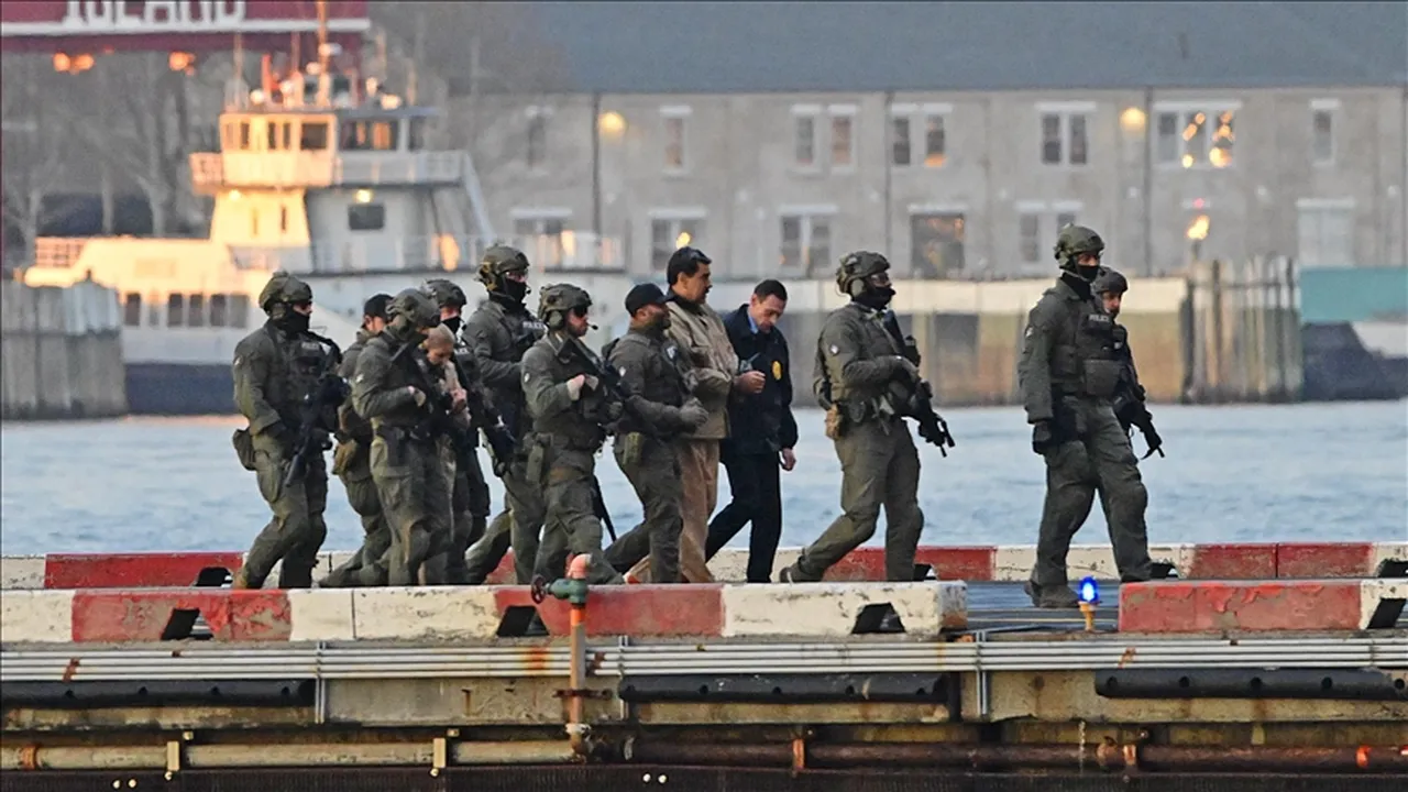 Maduro'yu mahkemede Julian Assange'nın avukatı Barry Pollack savunacak