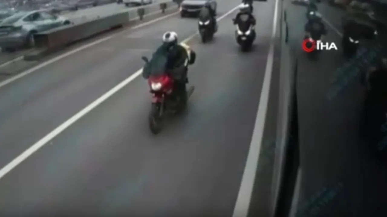 Metrobüsler, motosiklet sürücülerine kalkan oldu