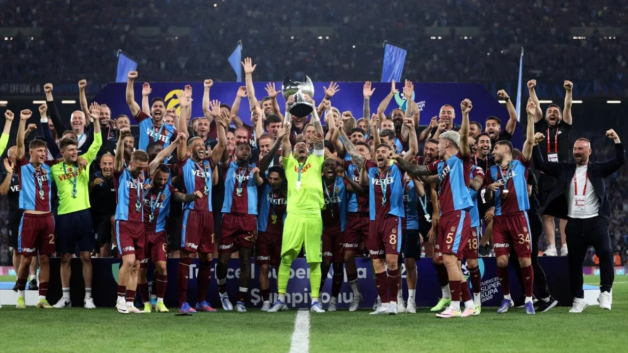 Süper Kupa yarı final tek maç mı, rövanş var mı? İşte Süper Kupa formatı!