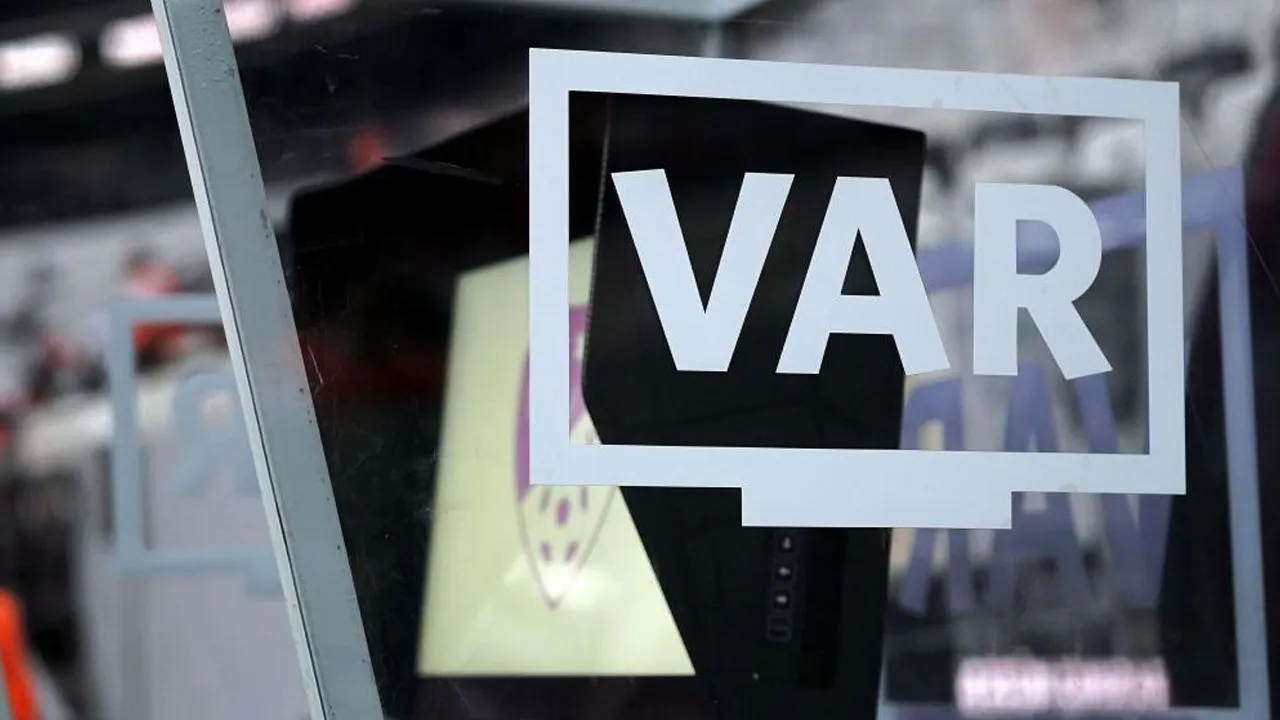 Süper Kupa'da Galatasaray-Trabzonspor maçının VAR'ı açıklandı