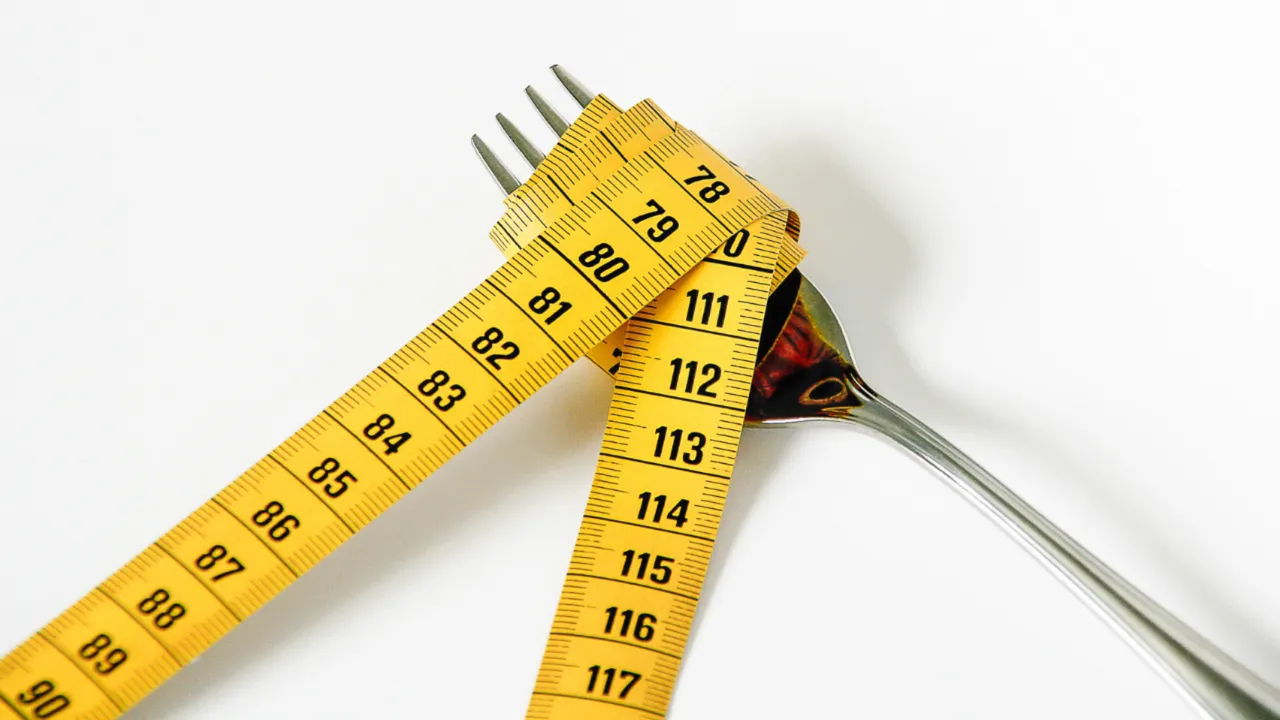 Zayıflamak isterken sağlığınızdan olmayın! Bu diyet hücreleri ilkelleştirip kansere davetiye çıkarıyor