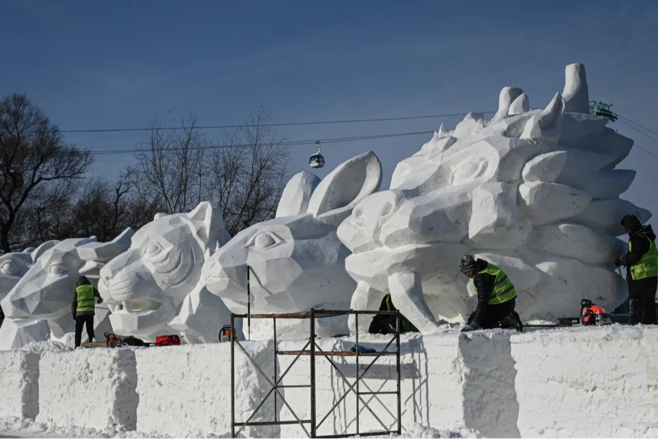 Buradaki her şey kar ve buzdan! Harbin’deki festival ziyaretçi akınına uğradı