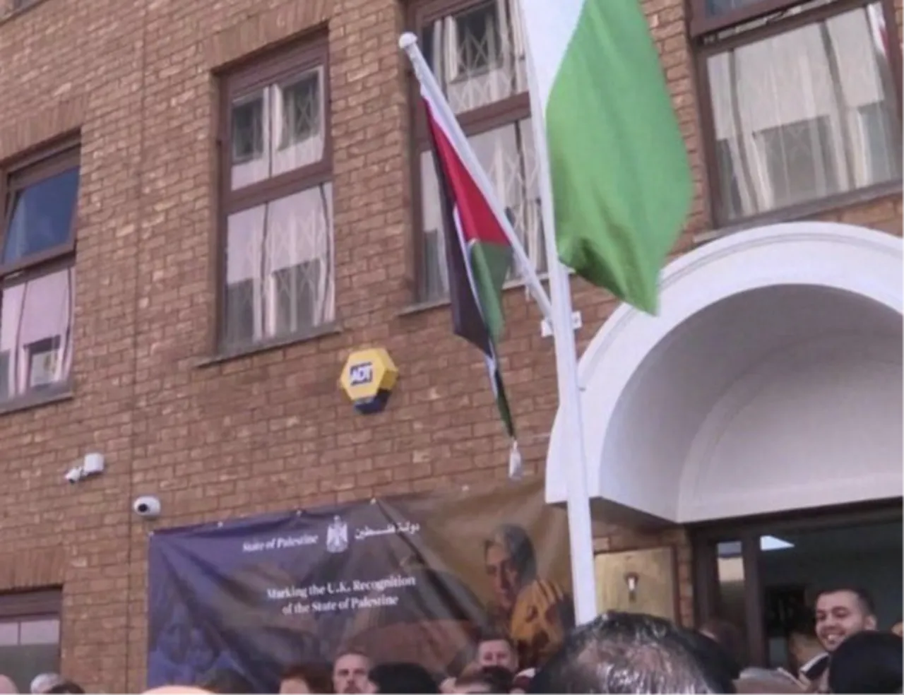 Filistin'in İngiliz büyükelçiliği faaliyete geçti: İngiltere'den 'tarihi' tanıma