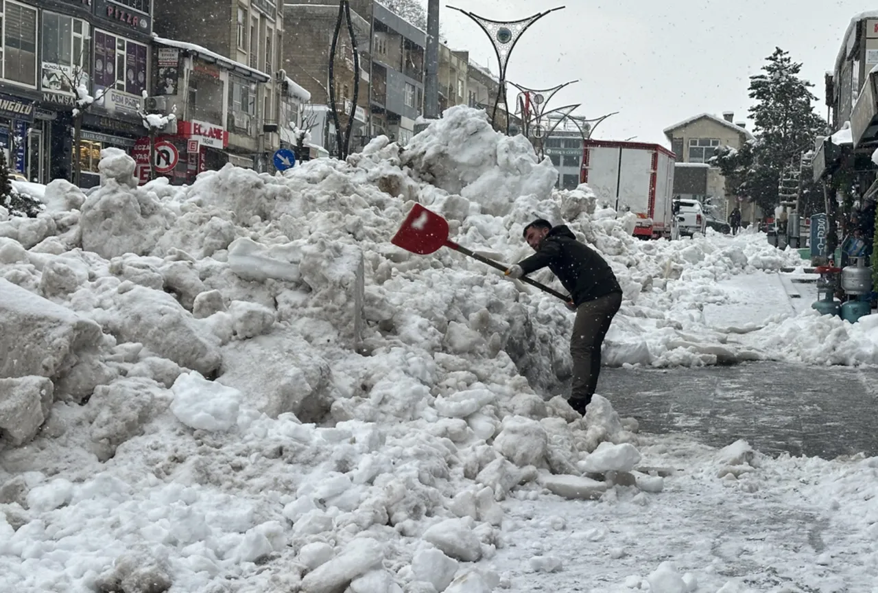 Harita değişti, kış şimdi başlıyor! Kutup soğukları için tarih verildi: İstanbul dahil çok sayıda il etkilenecek 