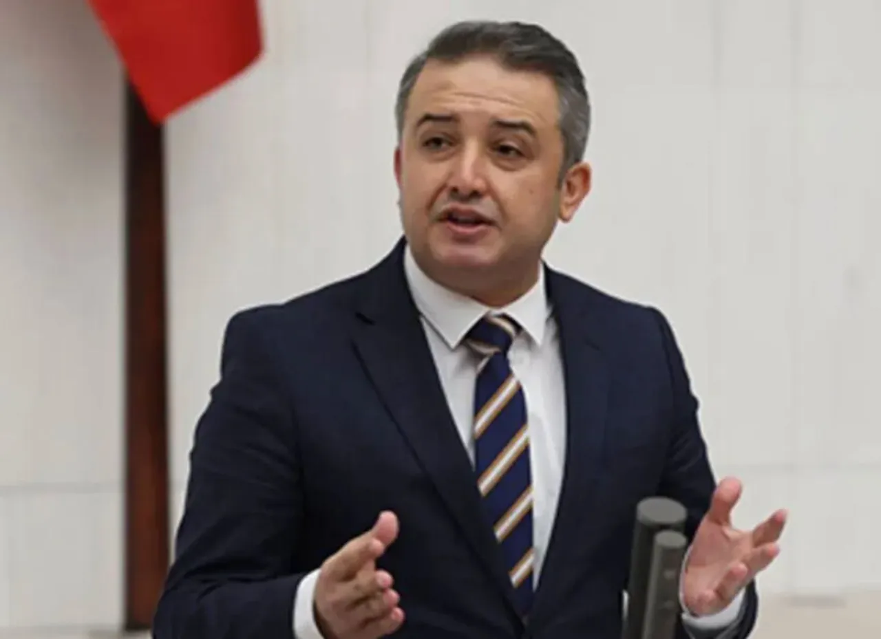 İstanbul Milletvekili İsa Mesih Şahin, AK Parti'ye katılıyor! Gelecek Partisi'nden istifa etmişti 