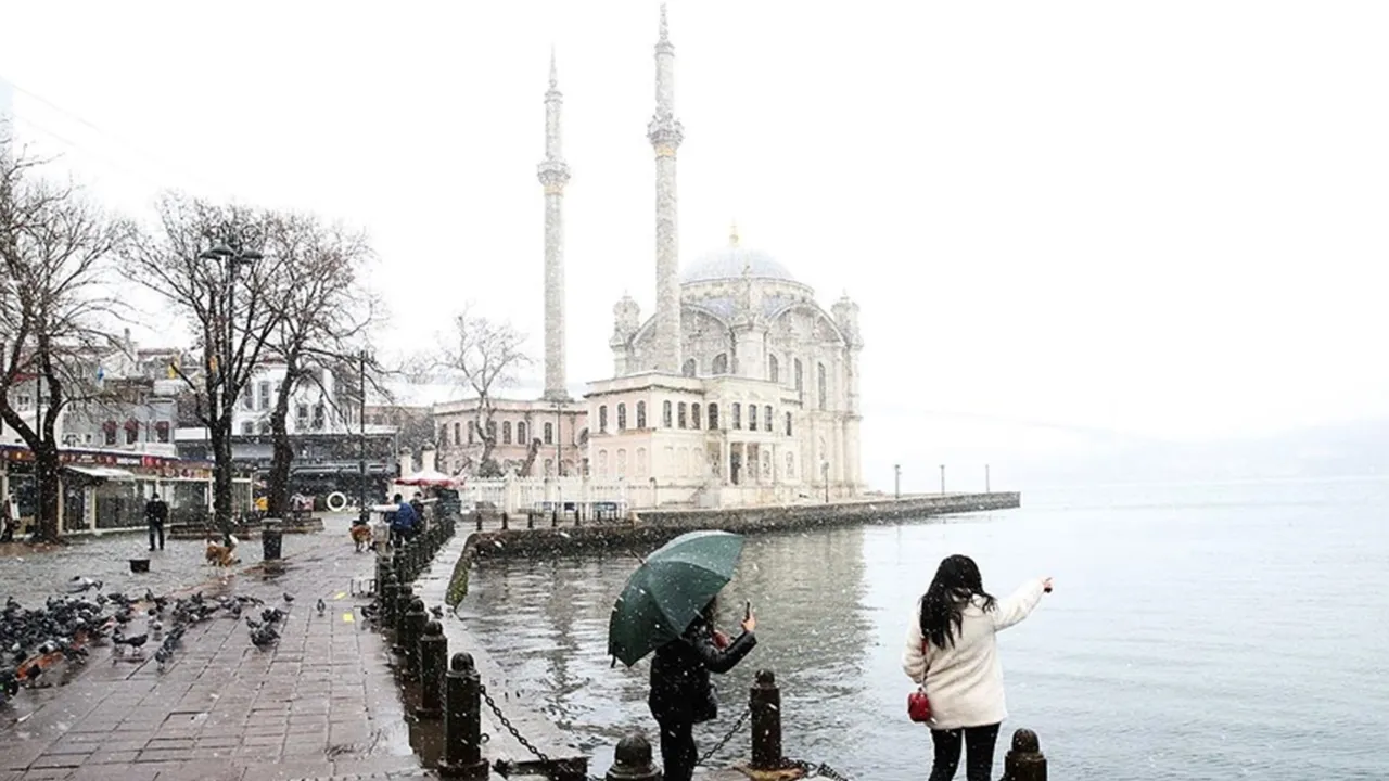 İstanbul'a yeniden kar geliyor! İşte tarih