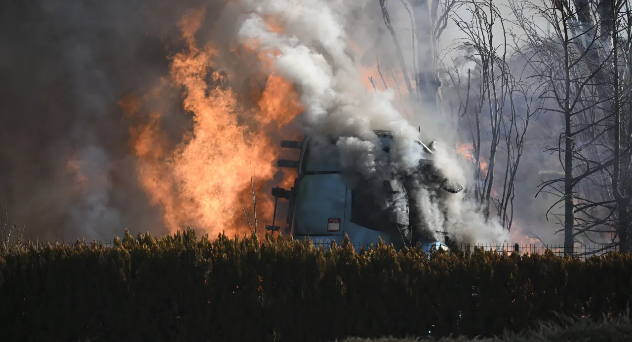 Ankarada Emniyete ait otoparkta yangın: 6 tır kullanılamaz hale geldi