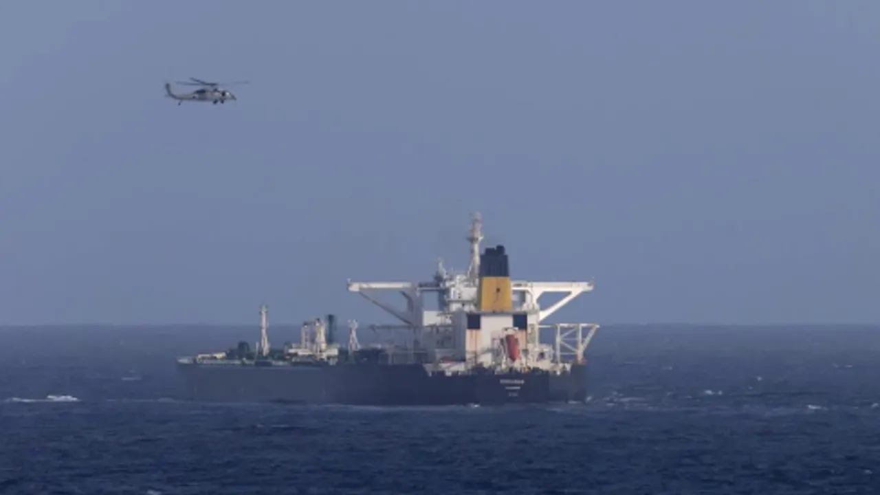 Atlantik'te gerilim! ABD'nin ısrarla takip ettiği gemi için Rusya donanmasını gönderdi