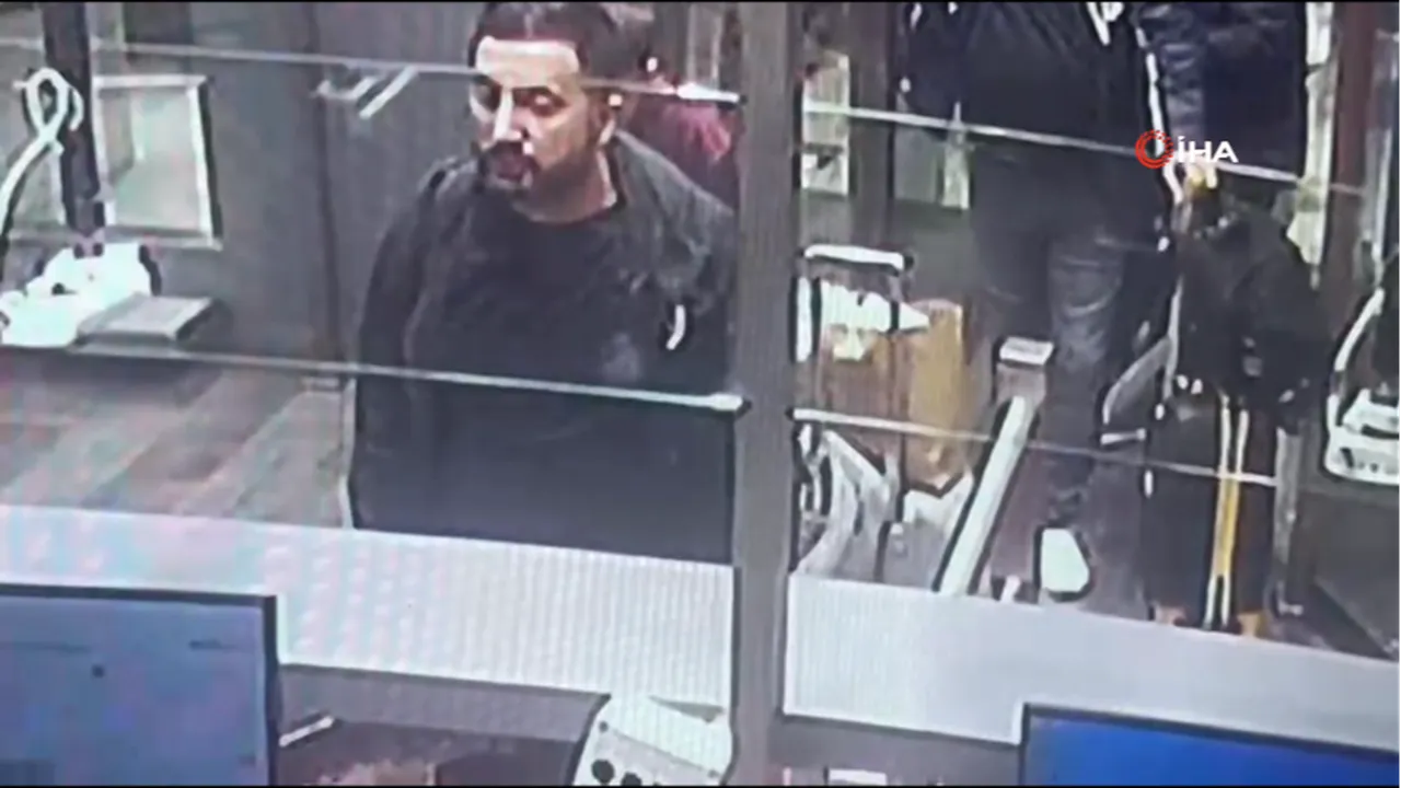 Havalimanı kameralarına yansıyan kaçış anı