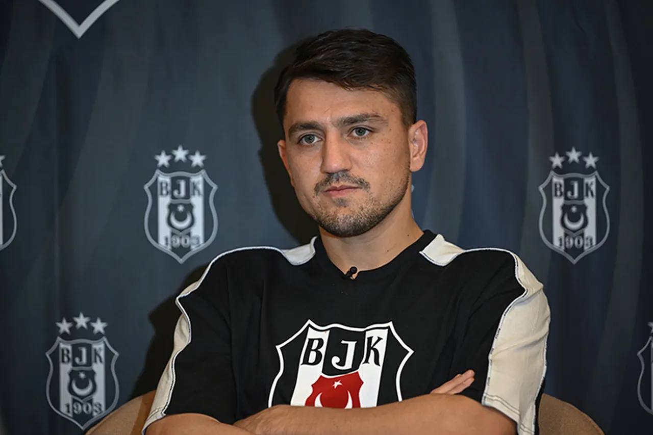 Cengiz Ünderden Fenerbahçe ve Beşiktaşa  transfer mesajı: Opsiyonumun kullanılmasını tabii isterim