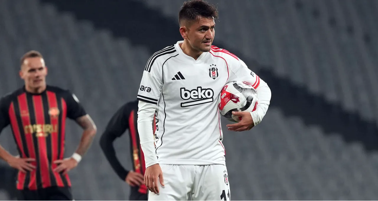 Cengiz Ünderden Fenerbahçe ve Beşiktaşa  transfer mesajı: Opsiyonumun kullanılmasını tabii isterim