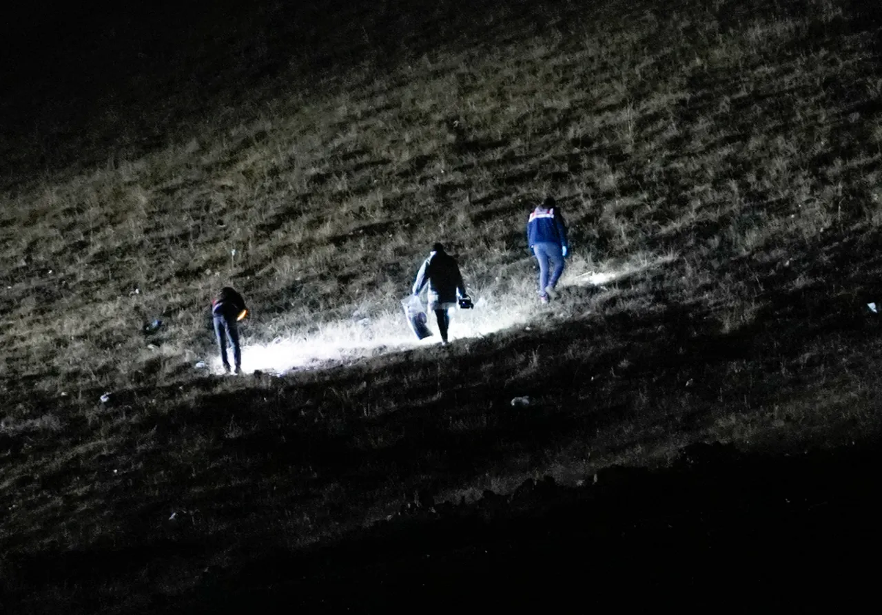 Düşen Libya uçağının kara kutusu nerede incelecek? Bakan Uraloğlu açıkladı